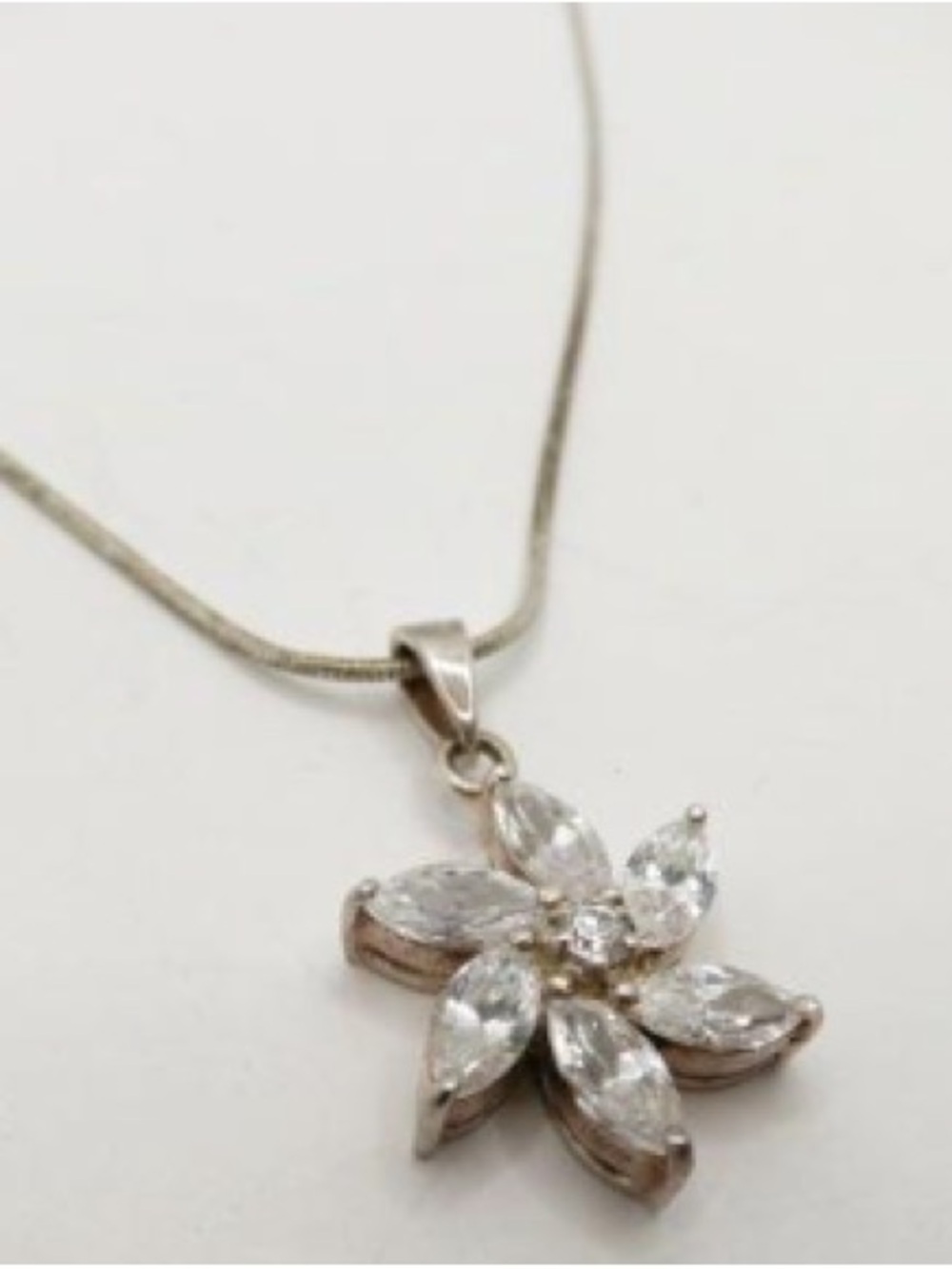 Vintage Sterling Silver Clear Crystal Flower Pendant Necklace